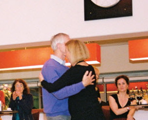 Tango in de Maassalon van Podium O 950
