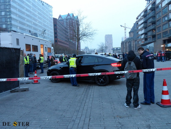 Politie controles in Rotterdam-Oost