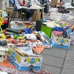 Rommelmarkt op het Heinekenterrein
