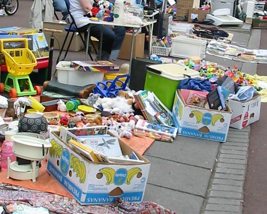 Rommelmarkt op het Heinekenterrein