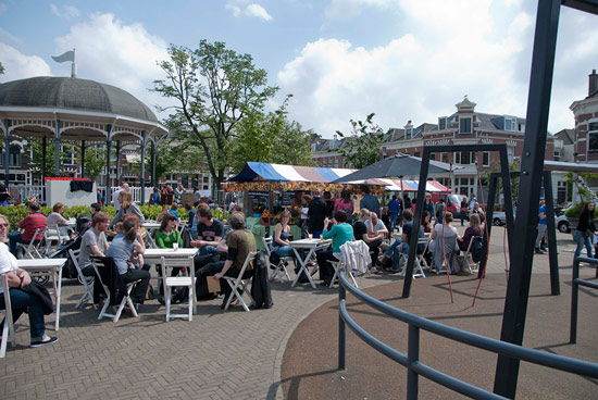 Plein du Publique kunst en kurieus markt