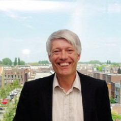 De eerste werkdag van de nieuwe deelraadsvoorzitter Wim van Heemst