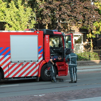 Uitslaande brand aan Oudedijk Rotterdam