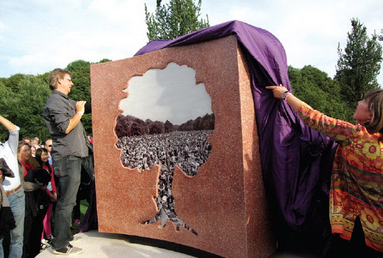 onthulling monument Holland PopFestival