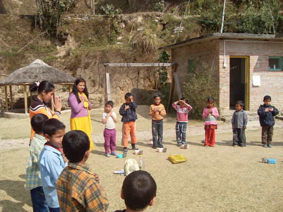 Rudolf Steiner College doet vrijwilligerswerk in Nepal