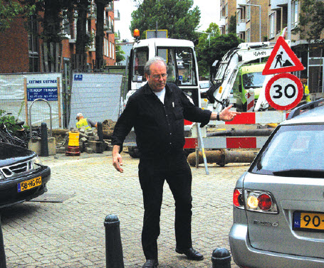 Niek Elshof als verkeersagent