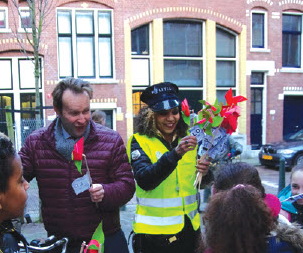 Met de fiets of lopend naar school!