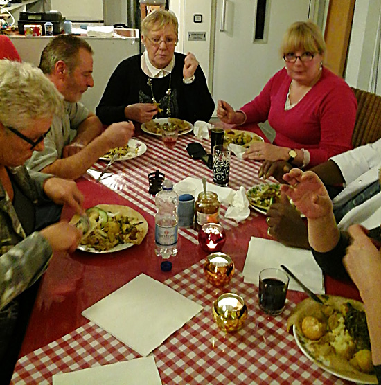 Roti en creatieve workshops bij buurthuis De Kraal