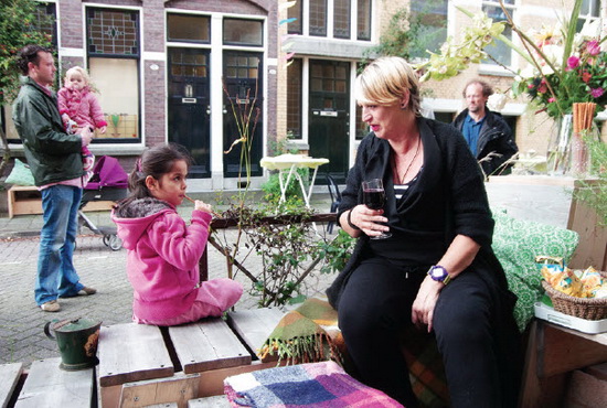 ‘Nazomerfuif’ bewoners Lusthofkwartier