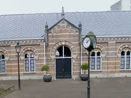 Elegante stop bij Paleiszaal