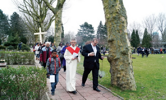 Kruisweg op Goede Vrijdag St. Laurentius)