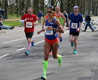 1845 foto’s Marathon Rotterdam Kralingse Plas laan