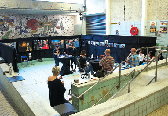 Foto-expositie in droogstaand Beatrixbad