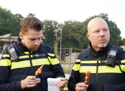 Buurtbarbecue op het Crooswijkerzand