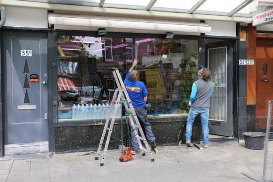 Islamitische slager Lusthofstraat vindt varkenskoppen in winkel