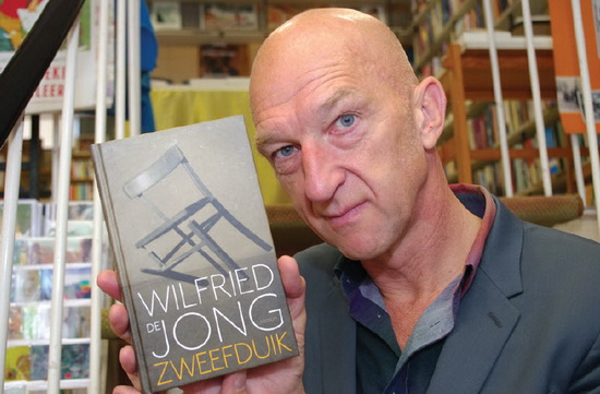 Signeersessie Wildried de Jong bij Amesz