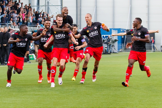 Topper tussen ongeslagen Excelsior Rotterdam en ADO Den Haag