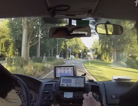 Politie zoekt jonge verdachten poging beroving Agniesestraat