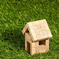 Is kunstgras in de tuin gevaarlijk?