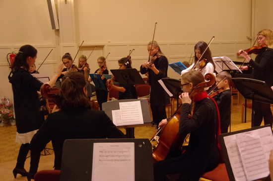 Meezingen tijdens kerstconcert in Pro rege