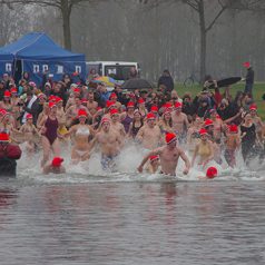Geen nieuwjaarsduik in Kralingse Plas
