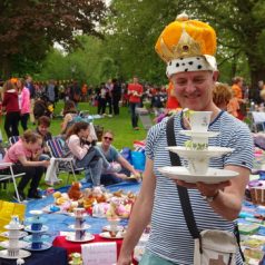 Op de vrijmarkt voor goed doel