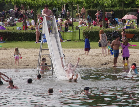 Jeukende bulten door larven Trichobilharzia in de Plas?