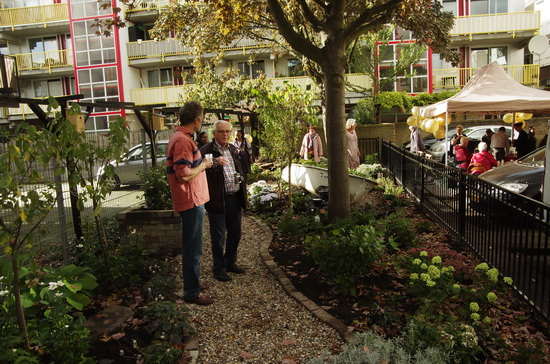 ‘Vogeltuin’ Ketenstraat feestelijk geopend