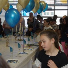 Feestmaaltijd voor schoolverlaters Arentschool