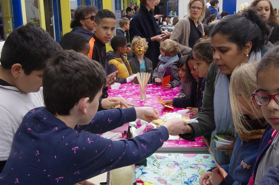 Arentschool Bazar voor zomerkamp in Haamstede