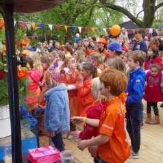 ‘Oranjeplein’ in Kralingen op Koningsdag
