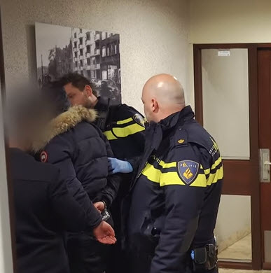Crooswijkse agent Sander Boer begint YouTube kanaal