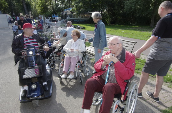 Rolstoel 2-Daagse in het bos en naar de Markthal