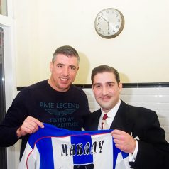 Roy Makaay bij opening Fabian Garcia Barbershop