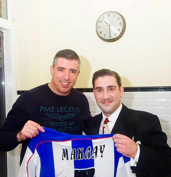 Roy Makaay bij opening Fabian Garcia Barbershop