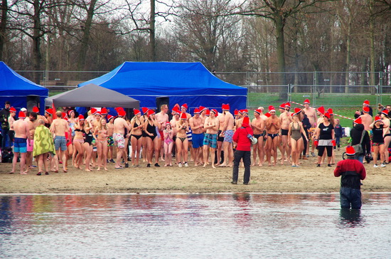 Nieuwjaarsduik Kralingse Plas 2019