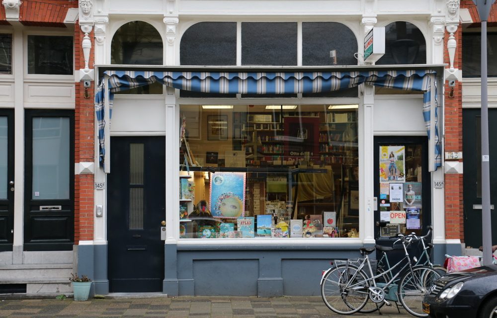 Boekhandel J. Amesz: signeersessie Anton Slotboom: Jules Deelder – de zin van het leven ben je zelf