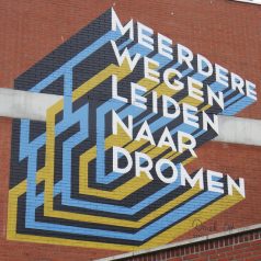 Onthulling Gevelgedicht Derek Otte