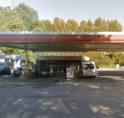 Omstanders pakken overvaller tankstation in Prins Alexander