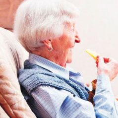 Zorgt de mantelzorger wel voldoende voor zichzelf?