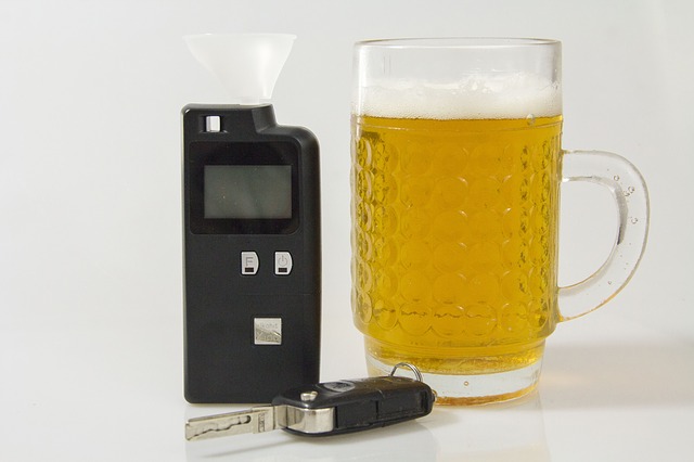 Dronken automobilist scheurt weg na alcoholcontrole Maasboulevard