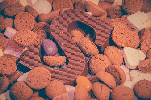 Sinterklaas heeft Chocoladeletter Fabriek in winkelcentrum Binnenhof