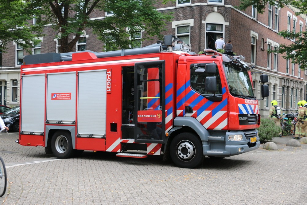 Auto brandt uit in Rubroek