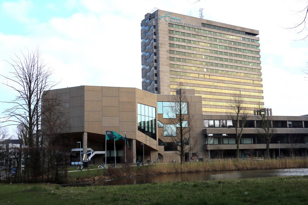 De Erasmus Universiteit heeft een regenboogpad