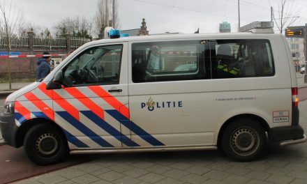 Politie schiet op inrijdende bestuurder