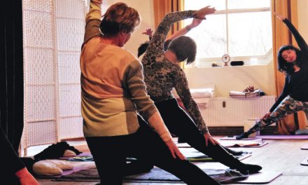 Yogalessen bij Yoga & Welzijn voor volwassenen en senioren in Kralingen