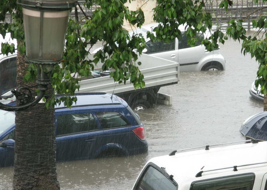 Hoogwater in aantocht: ‘Haal je auto langs de kade weg!’
