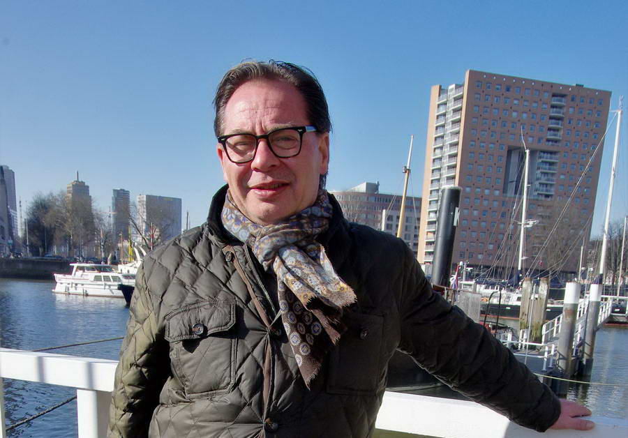 “De gemeente Rotterdam is een varende mammoettanker”