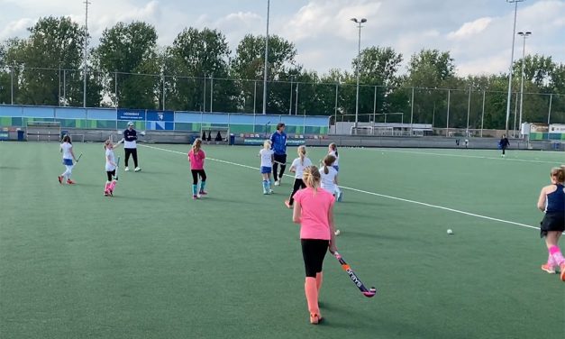 Trainingen kinderen en jeugd weer begonnen bij hockeyclub Leonidas
