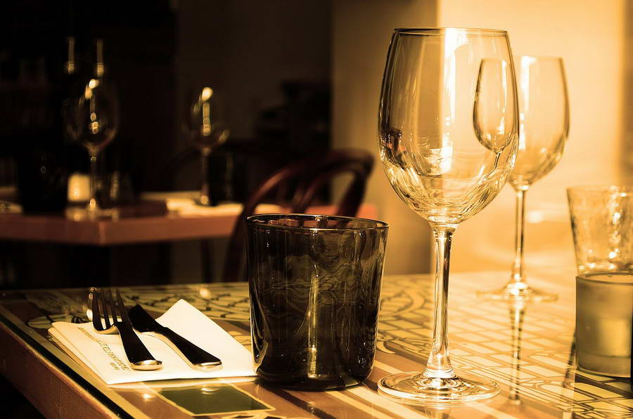 Rotterdam komt horeca en zelfstandigen tegemoet
